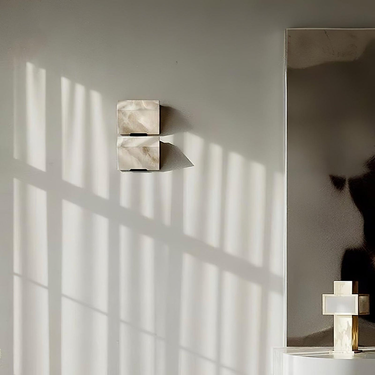 Alabaster Staircase Wall Lamp