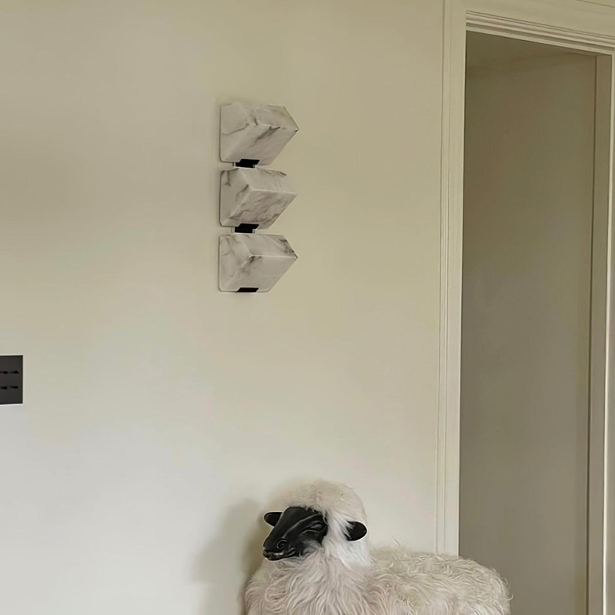 Alabaster Staircase Wall Lamp