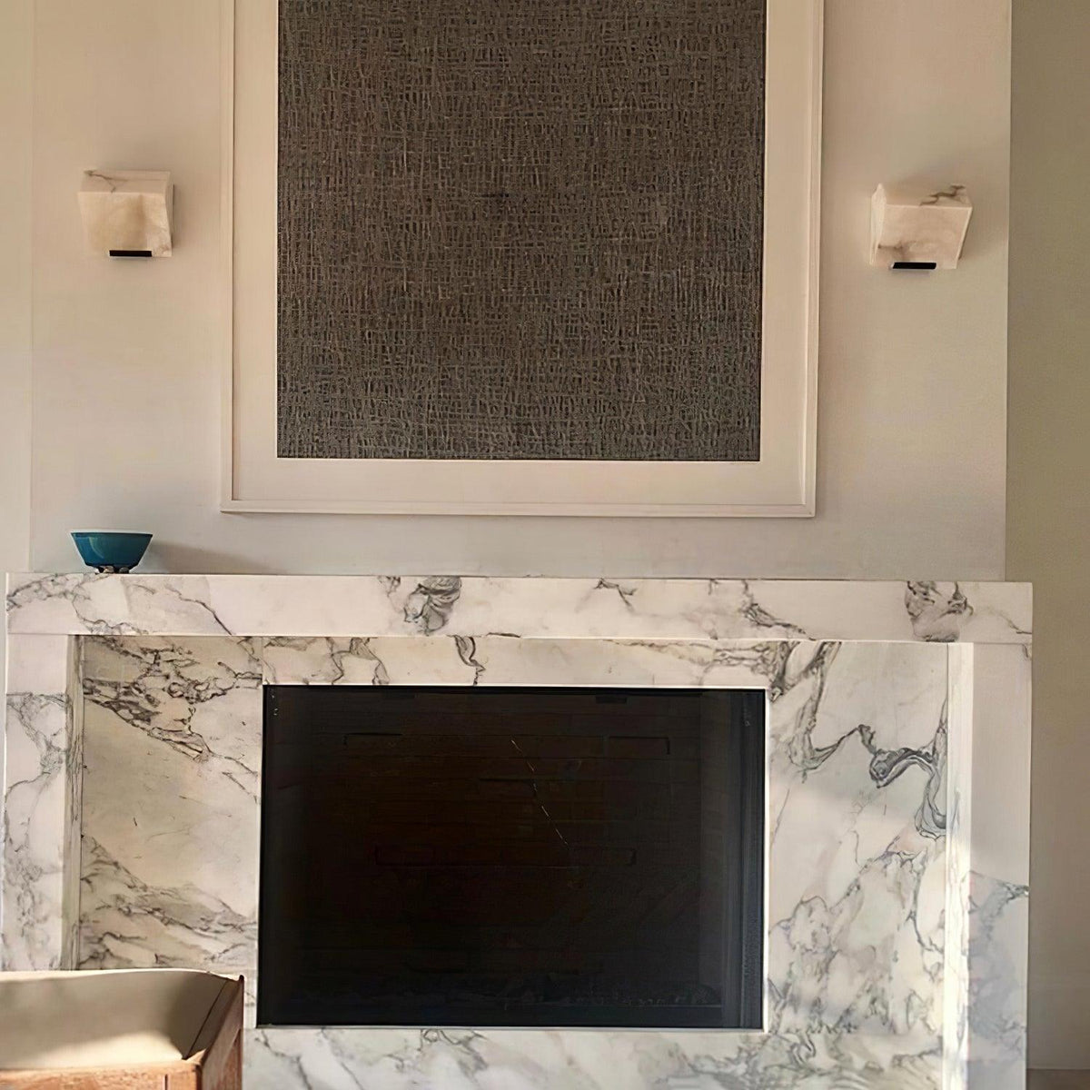 Alabaster Staircase Wall Lamp