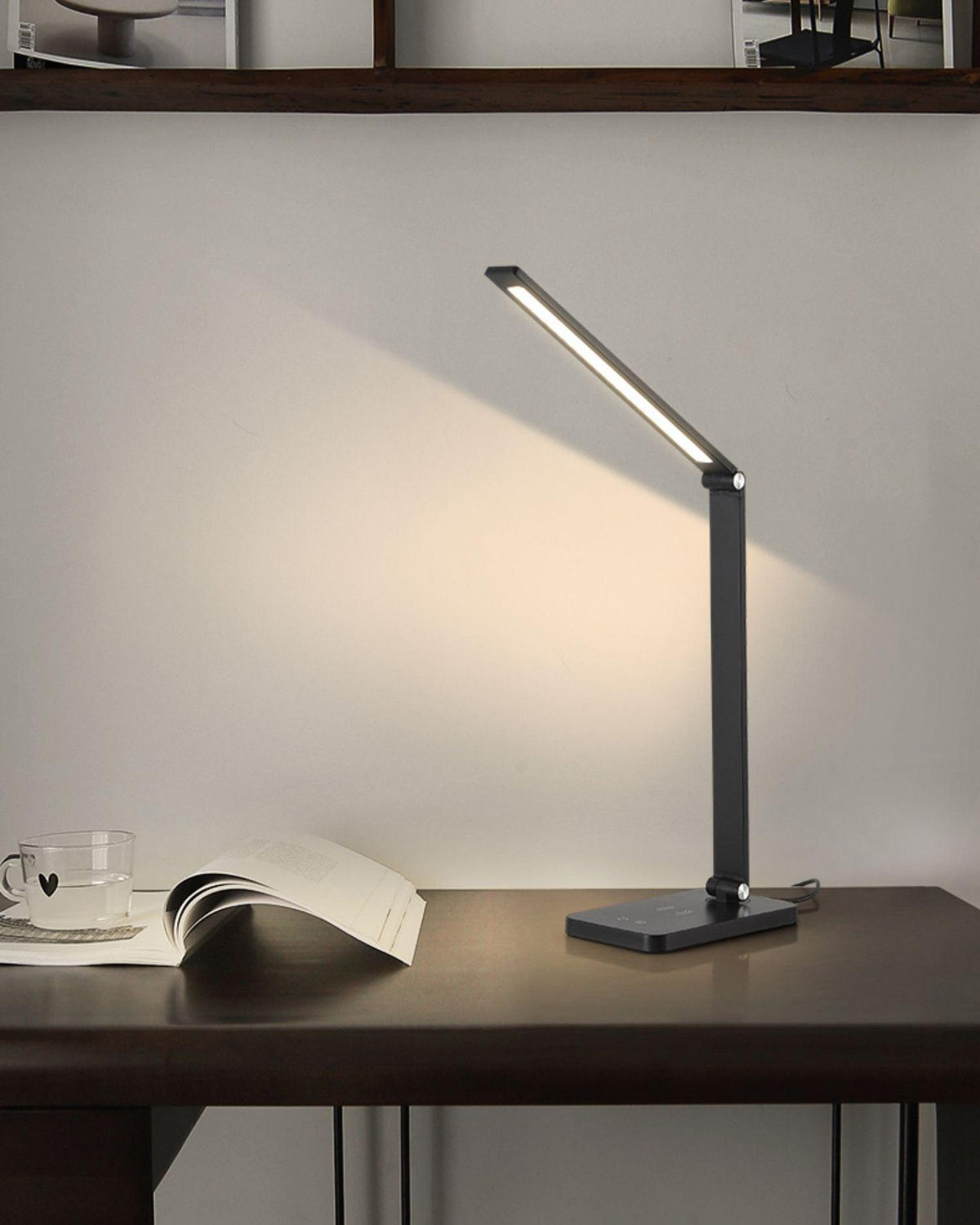 LED Desk Lamp with USB and Built-in Battery 13-inch