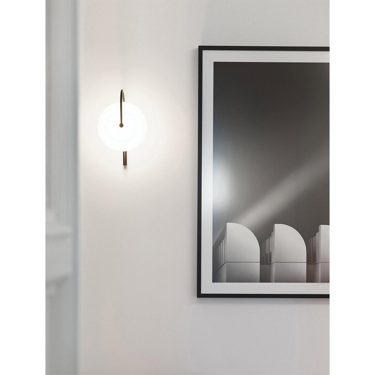 Aperture Art Wall Lamp