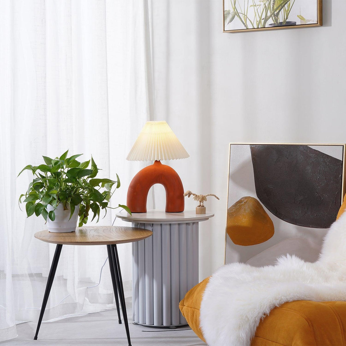 Arched Pleated Table Lamp - view 4