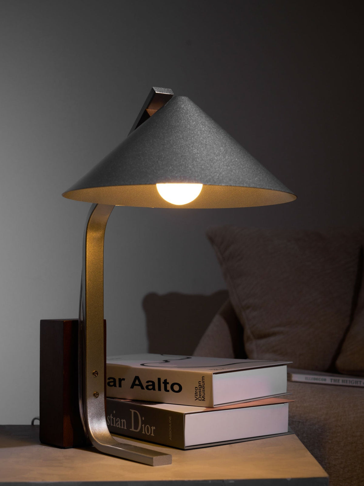 Arclune Desk Lamp