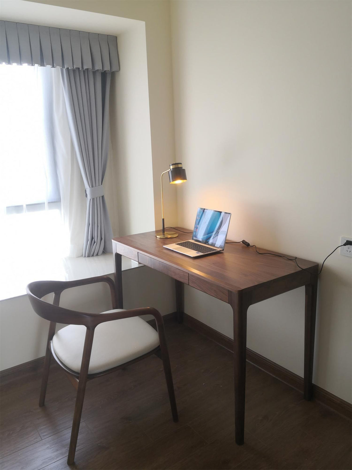 Ari Scandustrial Table Lamp - view 12