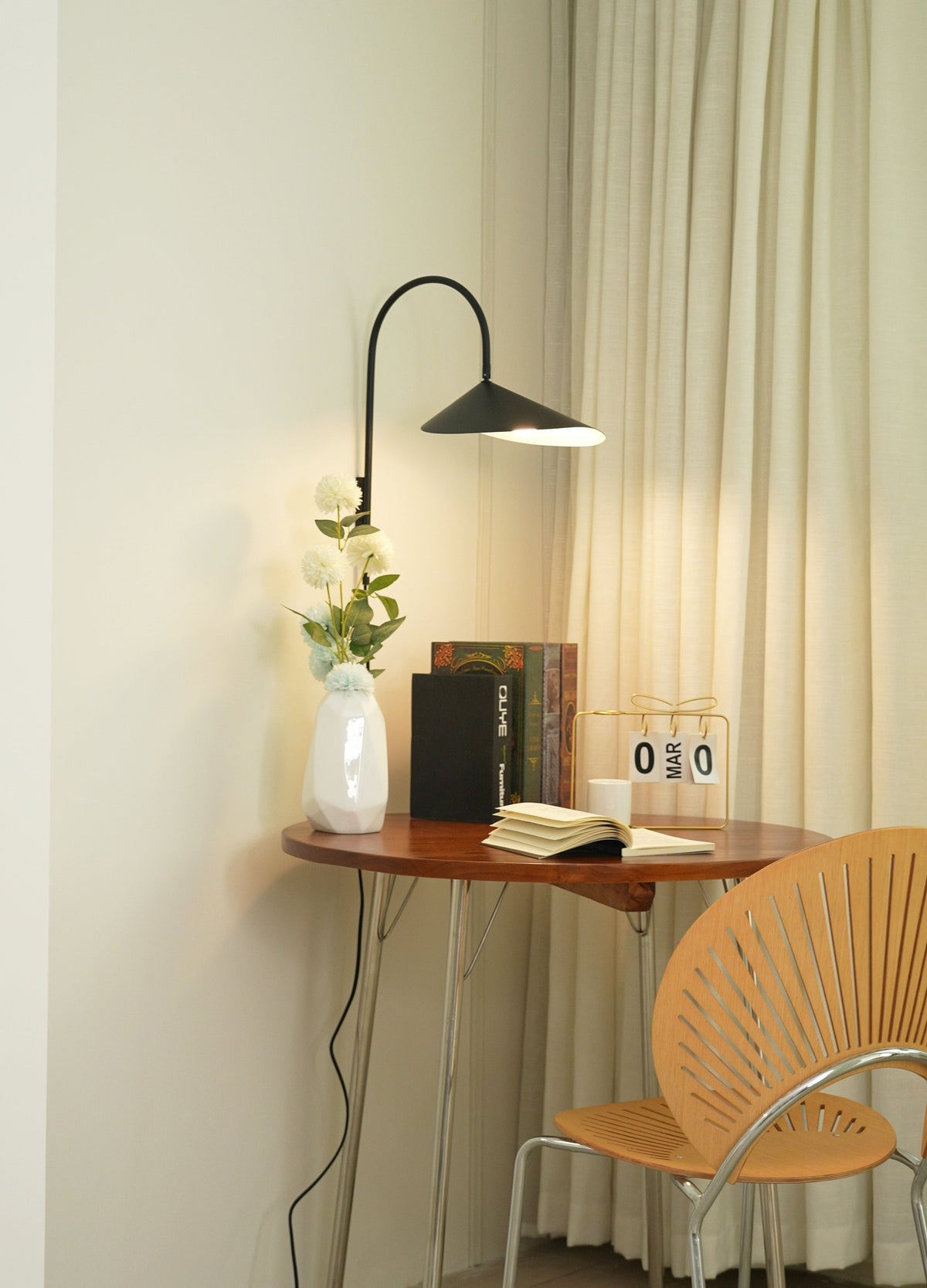 Alocasia Swivel Wall Light