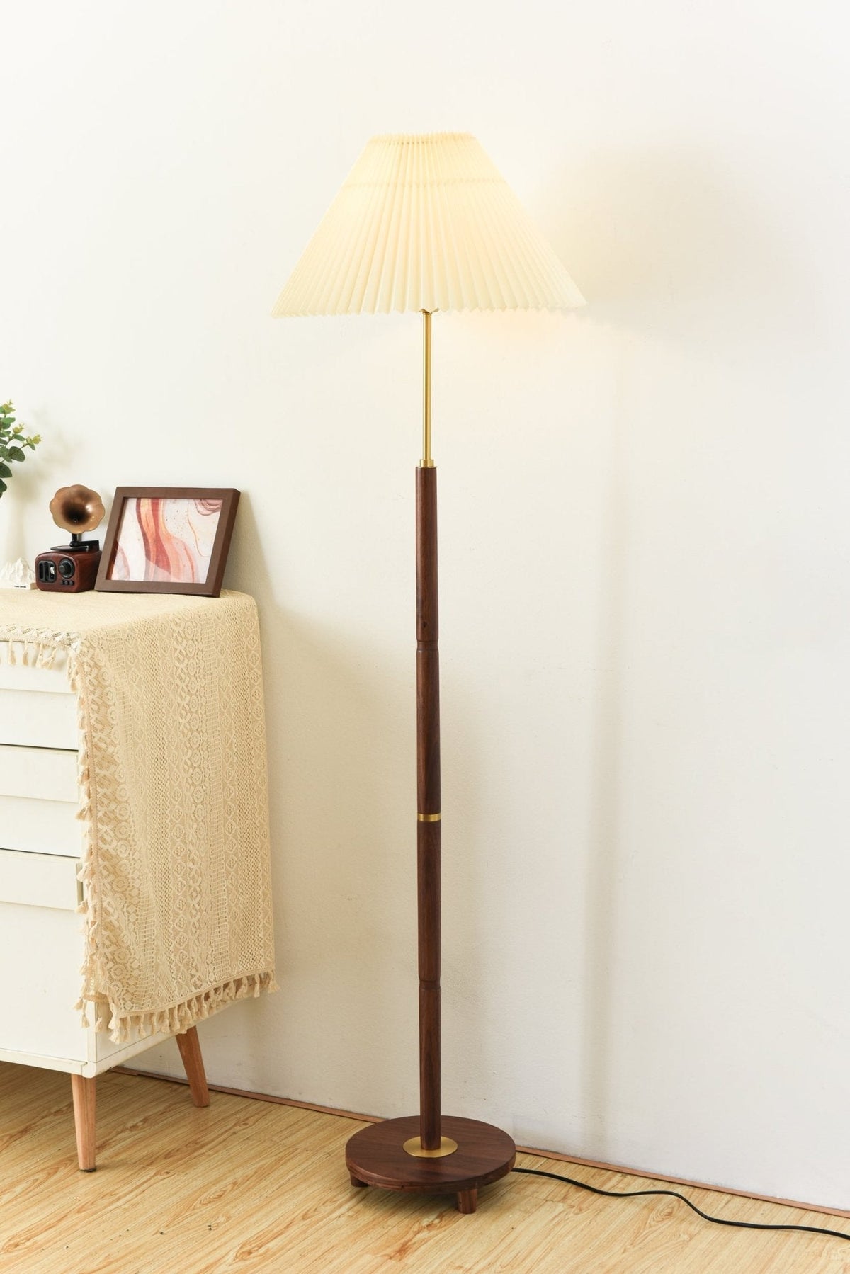 Axya Vintage Pleated Floor Lamp - view 7