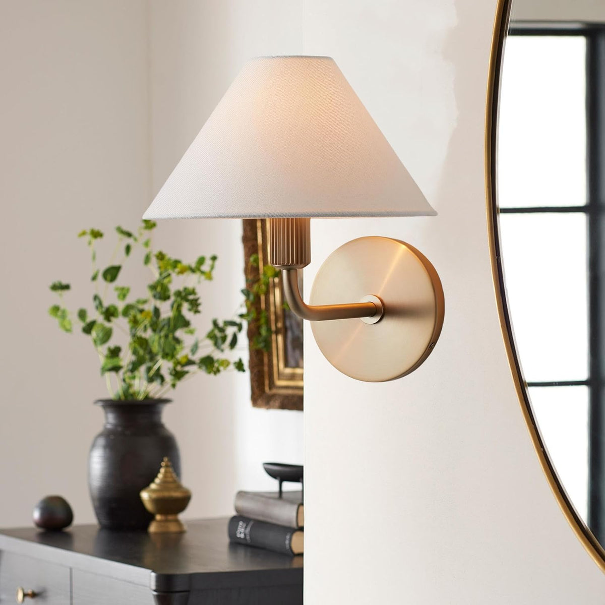 Gilda Wall Lamp