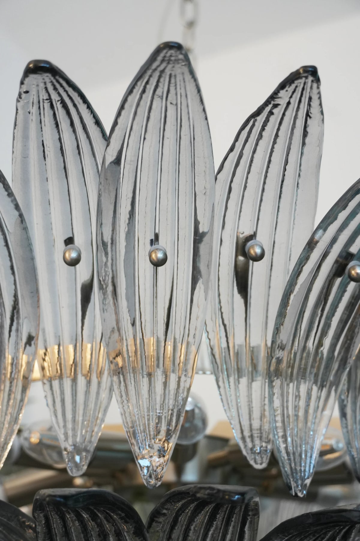 Beautifully Murano Palmette Smoked Chandelier - view 21