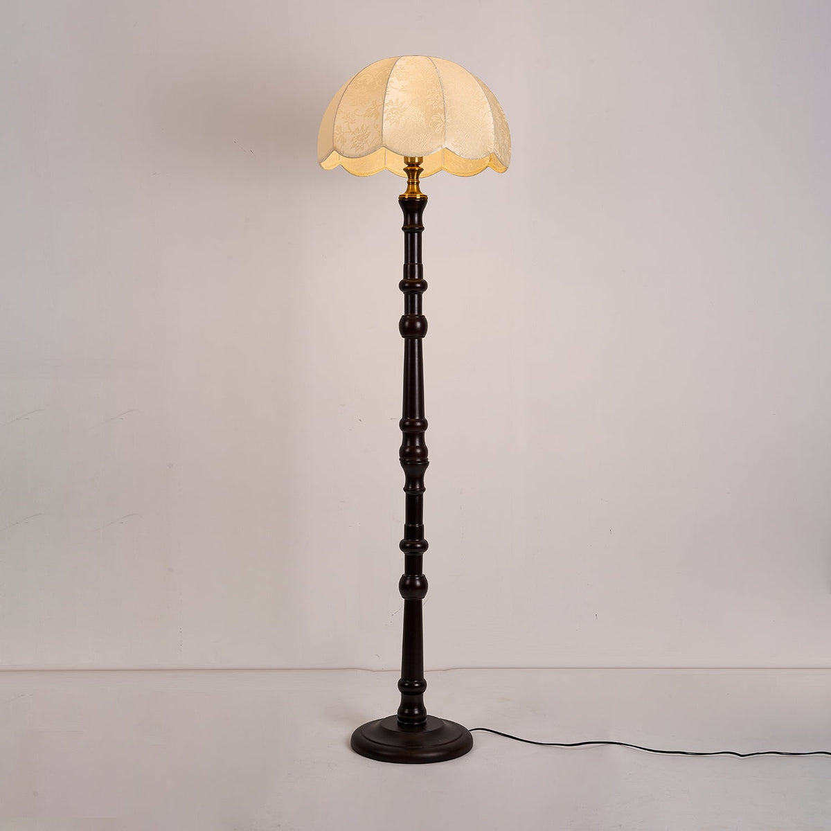 Belgravia Floor Light - view 3