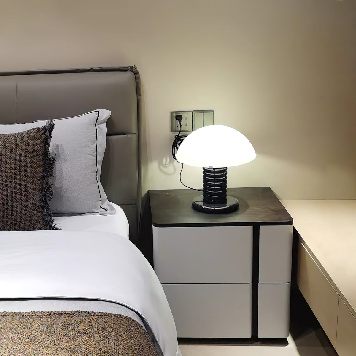Ben Swildens Table Lamp - view 19