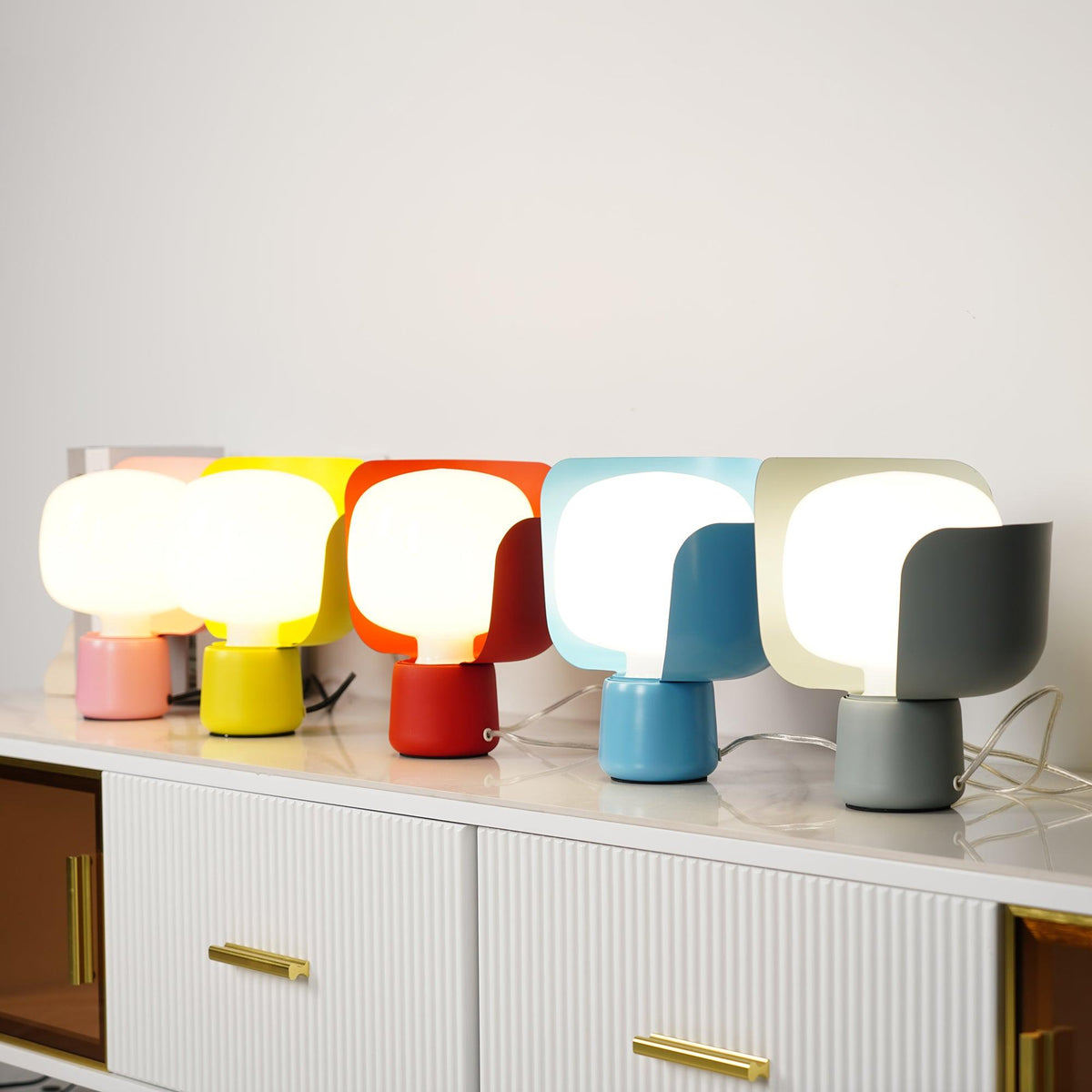 Petals Glass Table Lamp - view 4