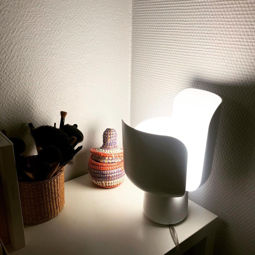 Petals Glass Table Lamp - view 50