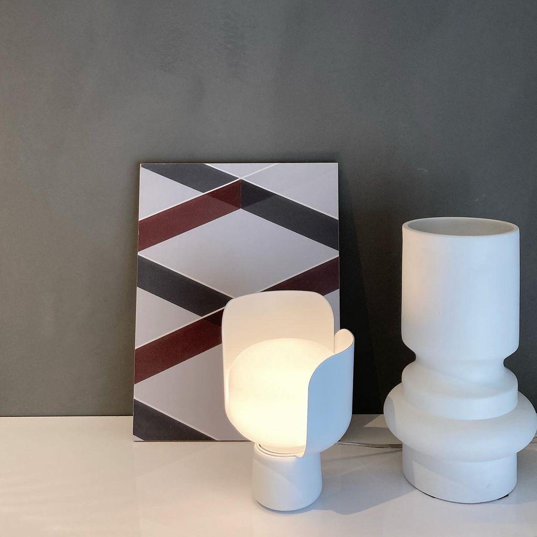 Petals Glass Table Lamp - view 60