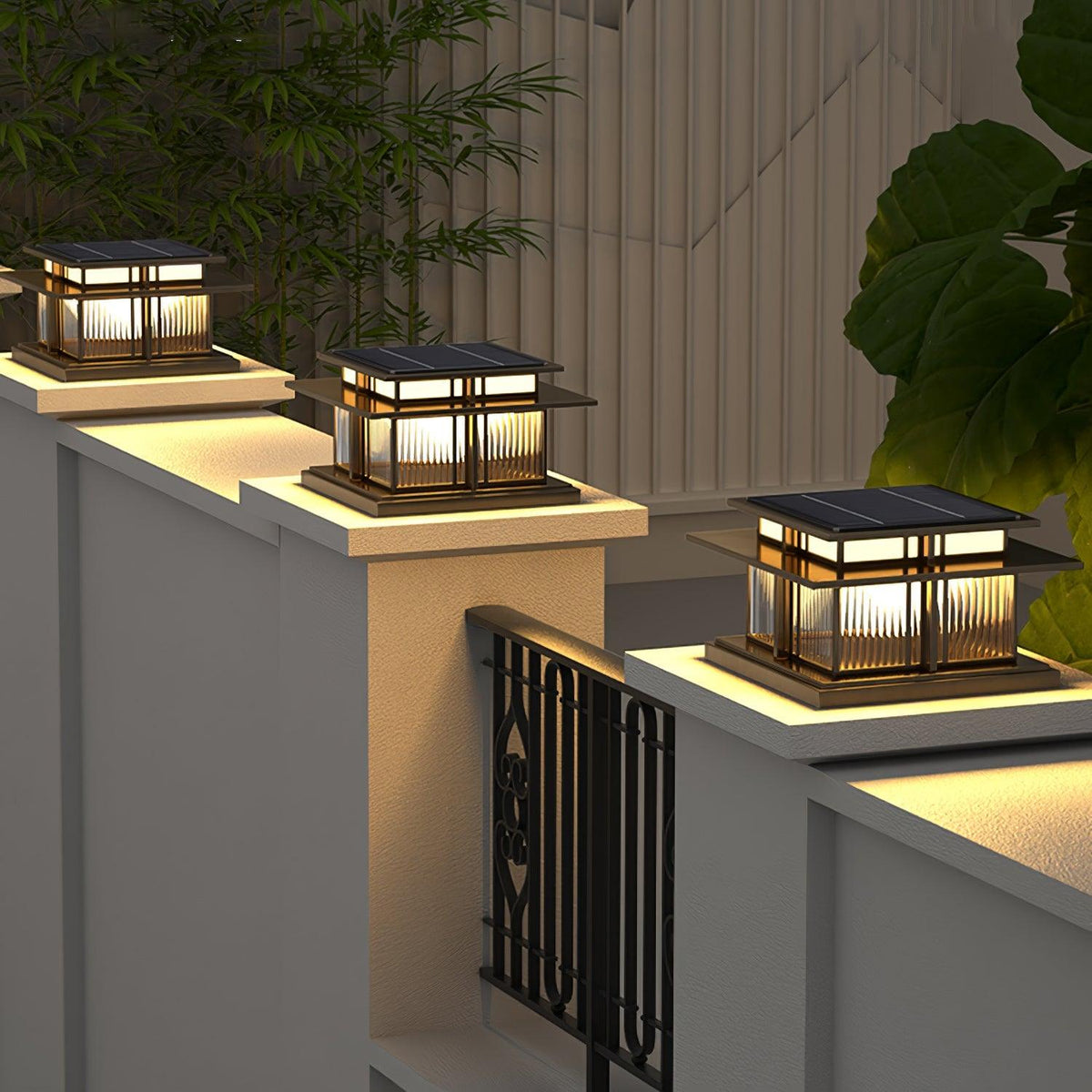 Boilyn Pillar Solar Outdoor Light - view 2