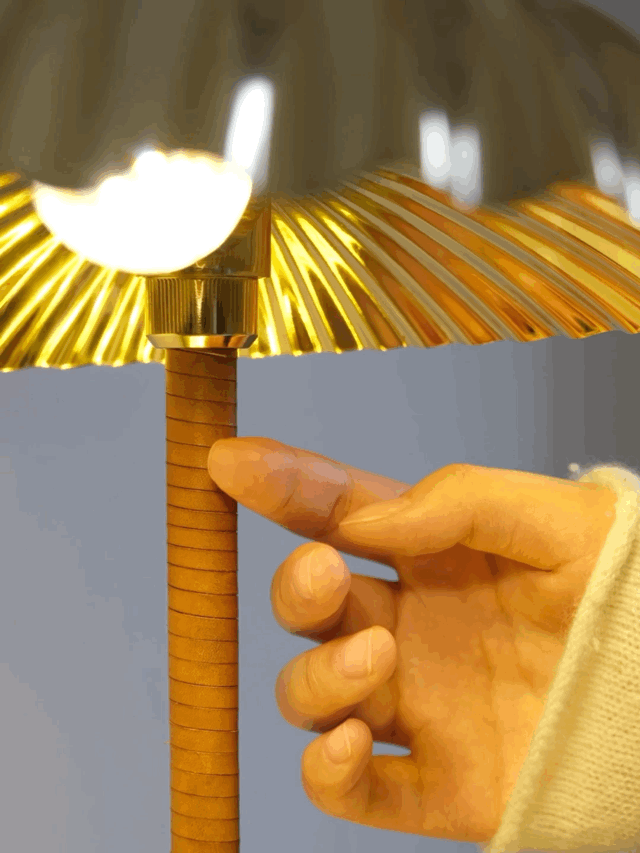 Brass Shell Table Lamp - view 44