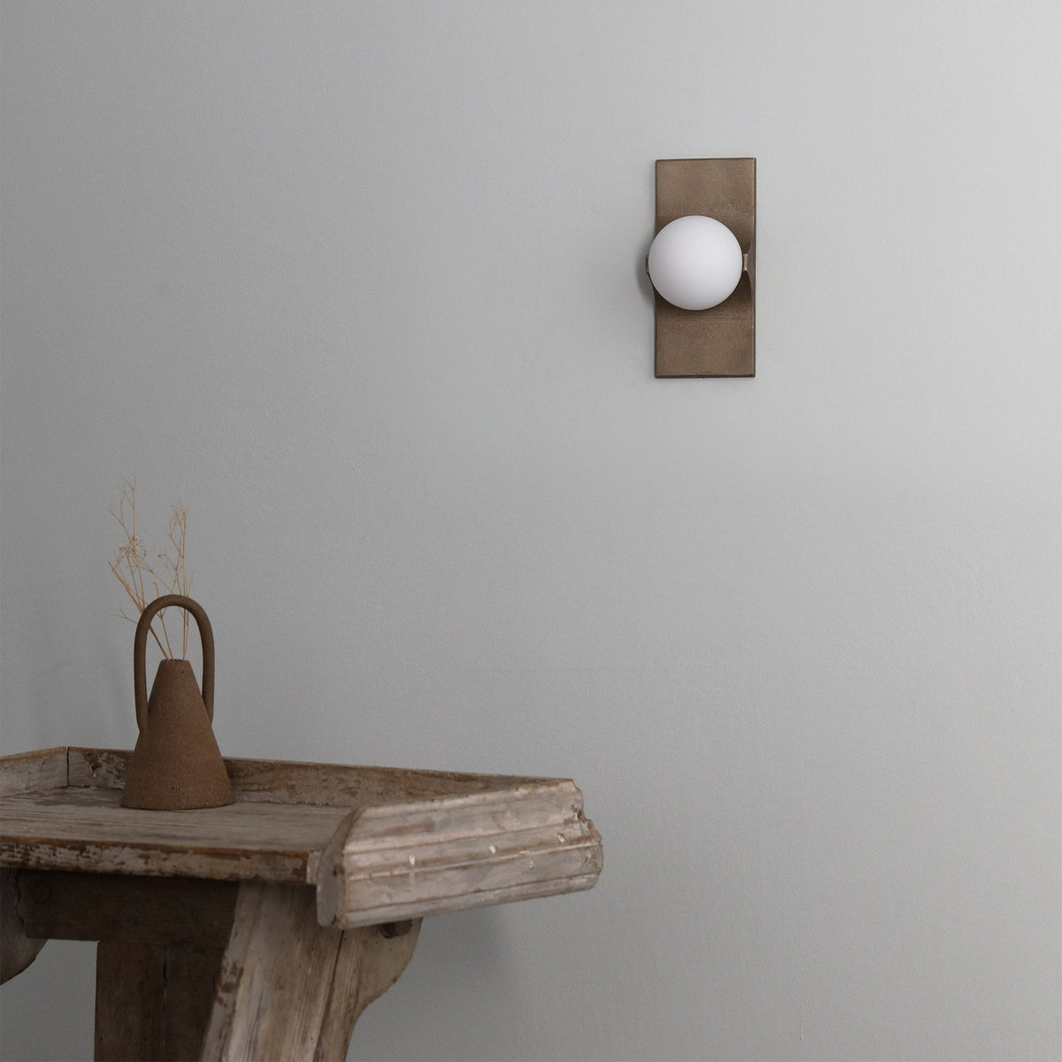 Bridge Wall Lamp