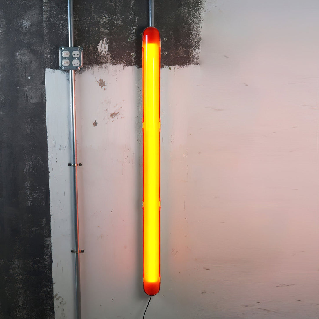 Capsules Joy Plug-in Wall Lamp