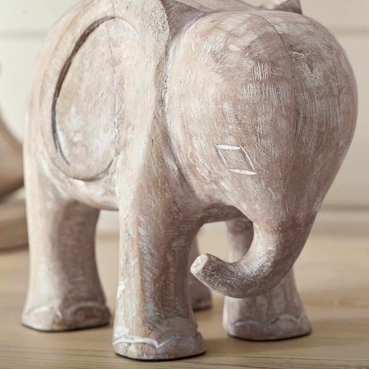 Carved Wood Animal Table Lamp - view 19