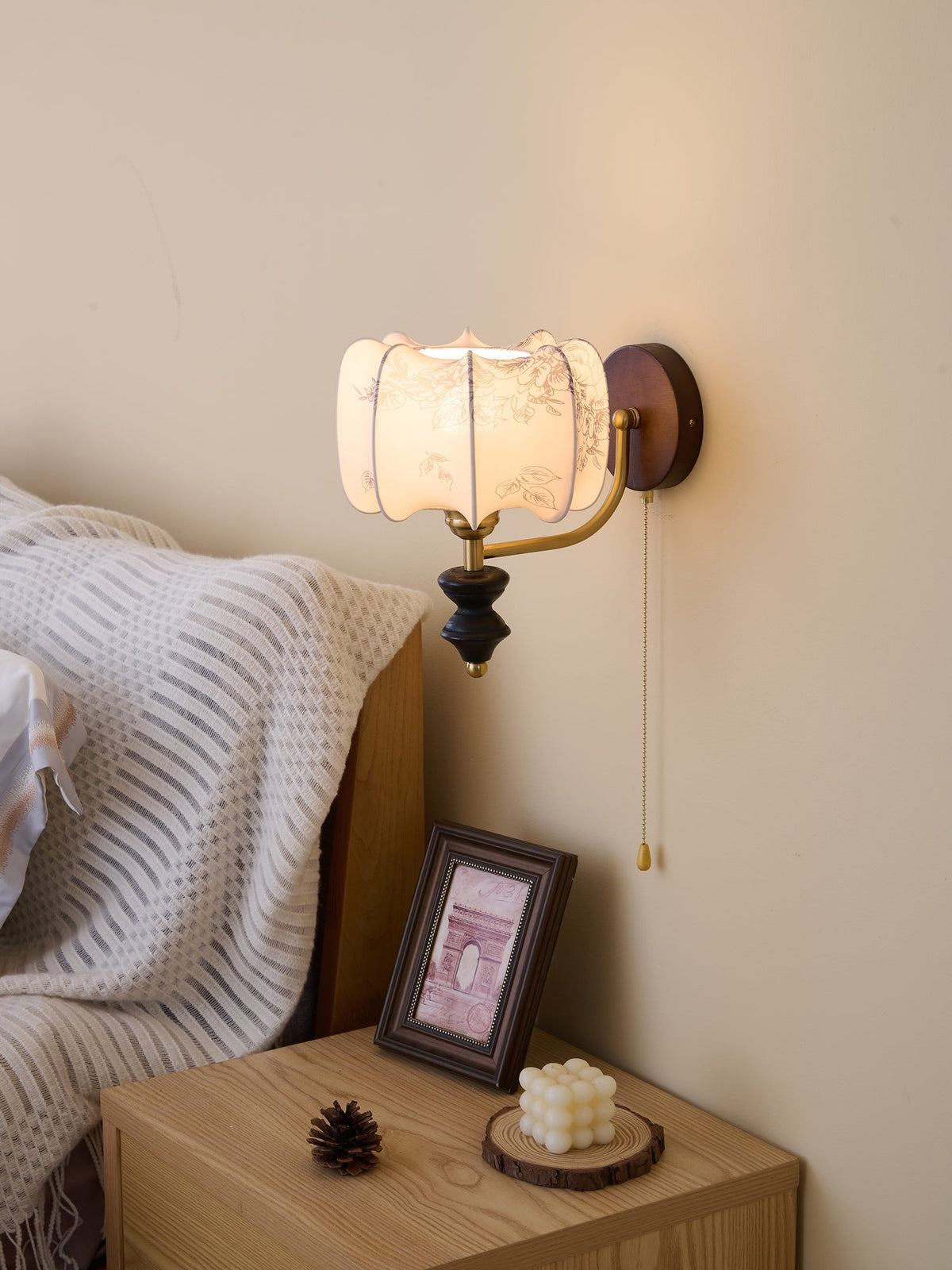 Clarendon Wall Lamp