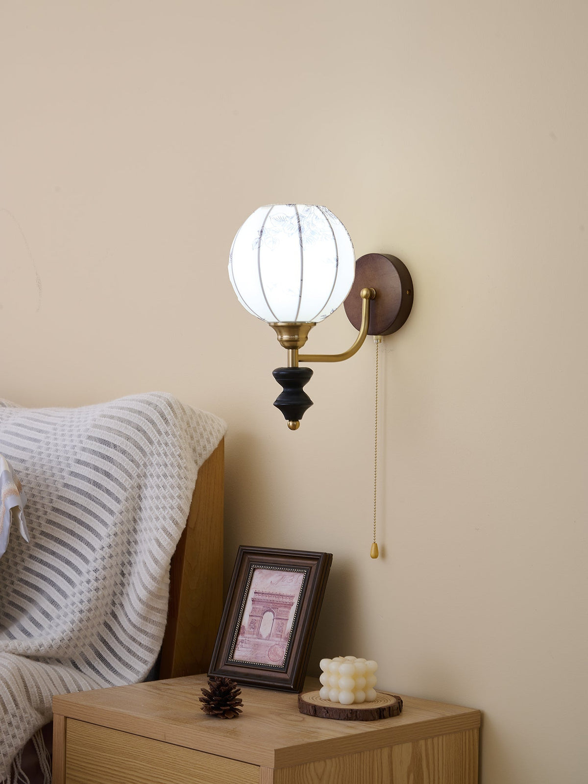 Clarendon Wall Lamp