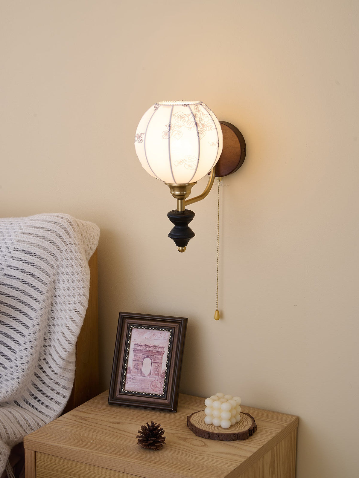 Clarendon Wall Lamp