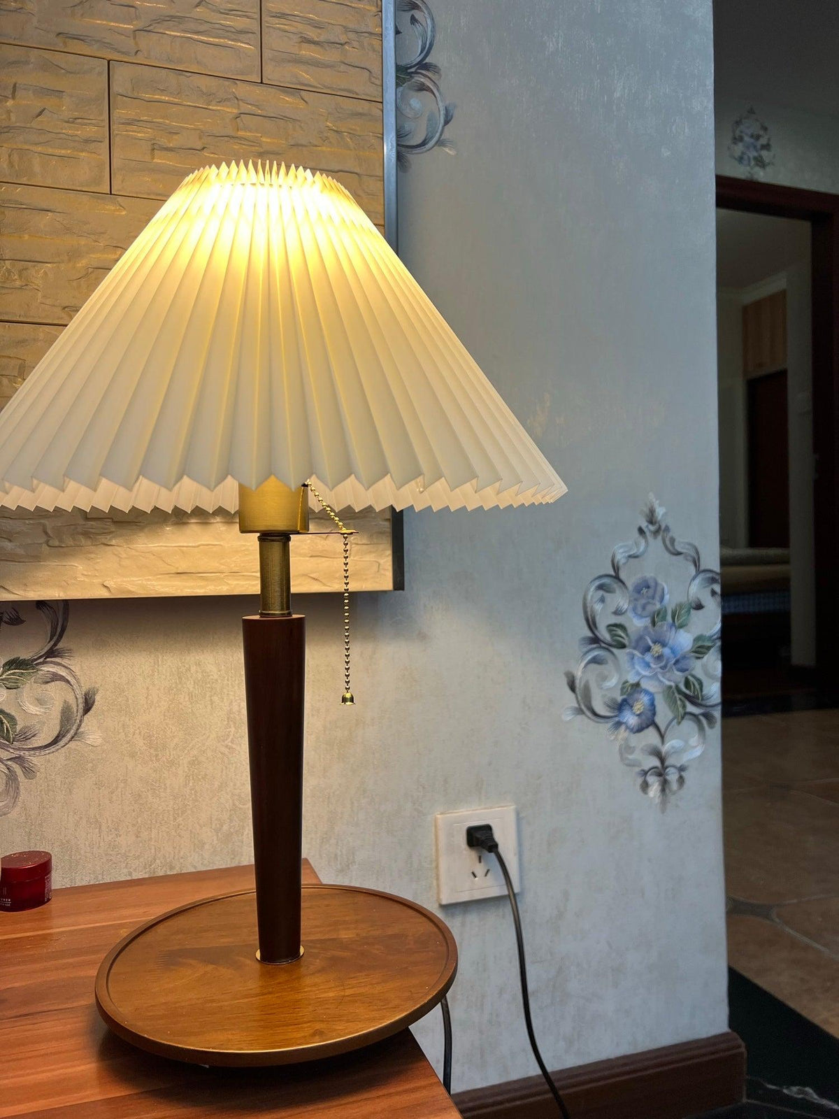 Cone Pleated Fabric Table Lamp - view 28