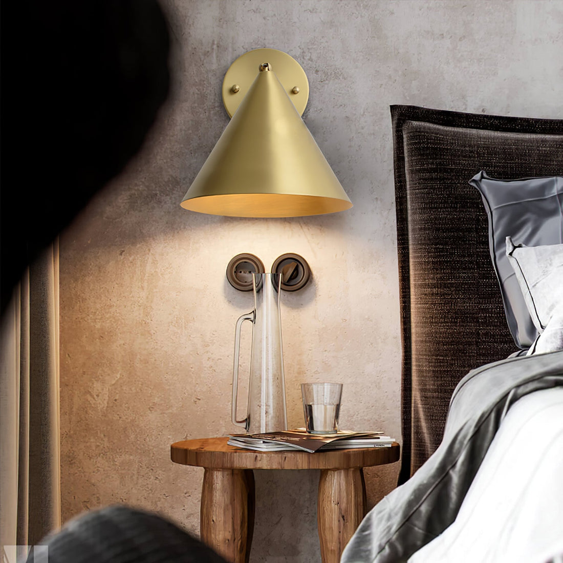 Conica Brass Wall Light