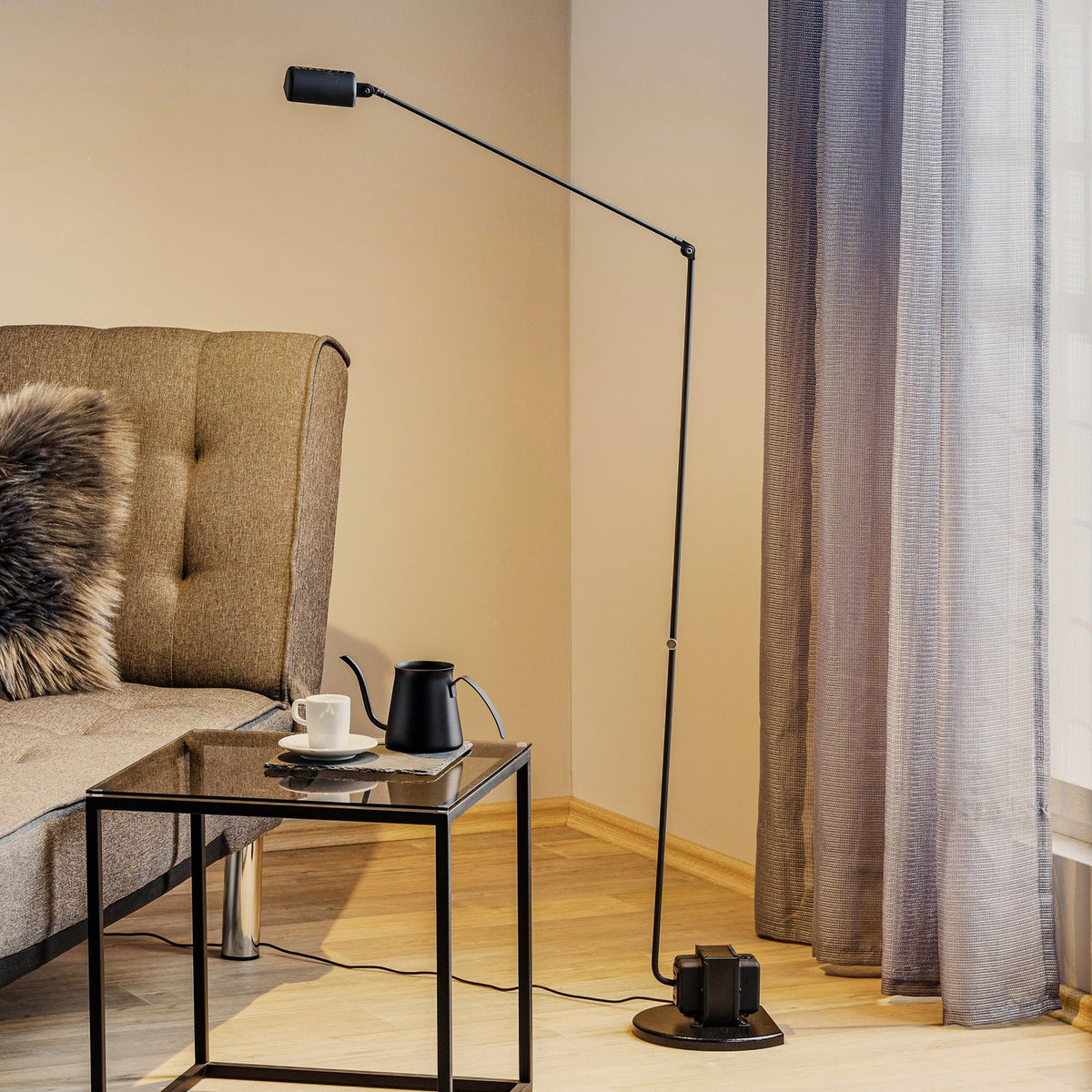 Daphine Floor Lamp - view 11