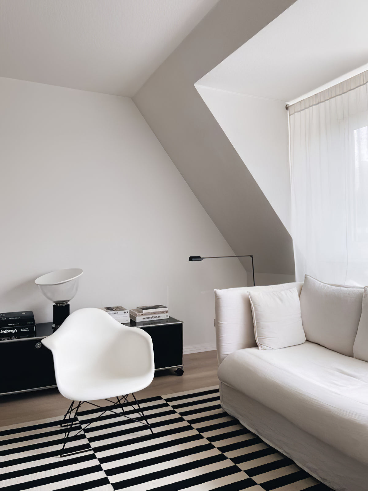 Daphine Floor Lamp - view 54