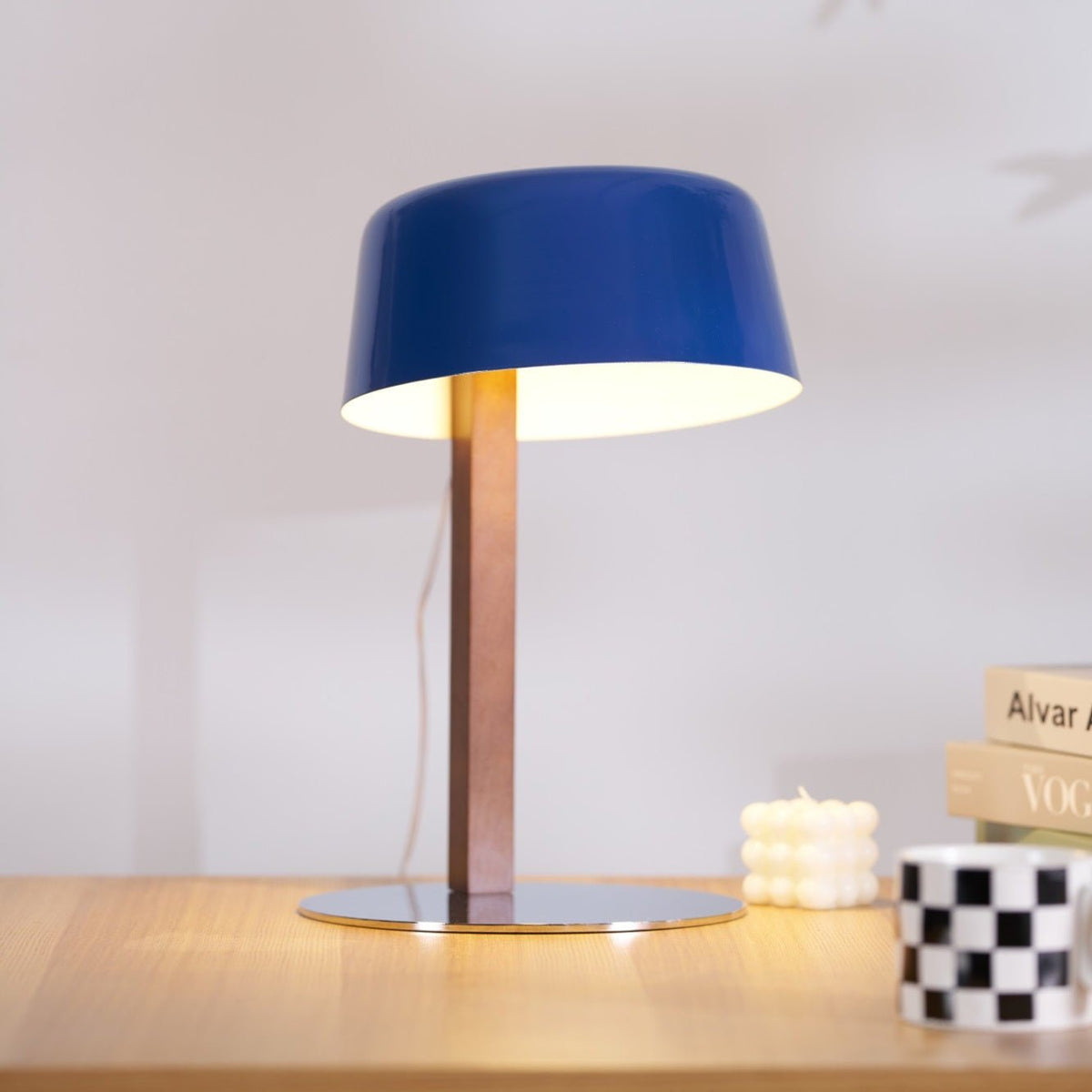 Dario Tilted Table Lamp
