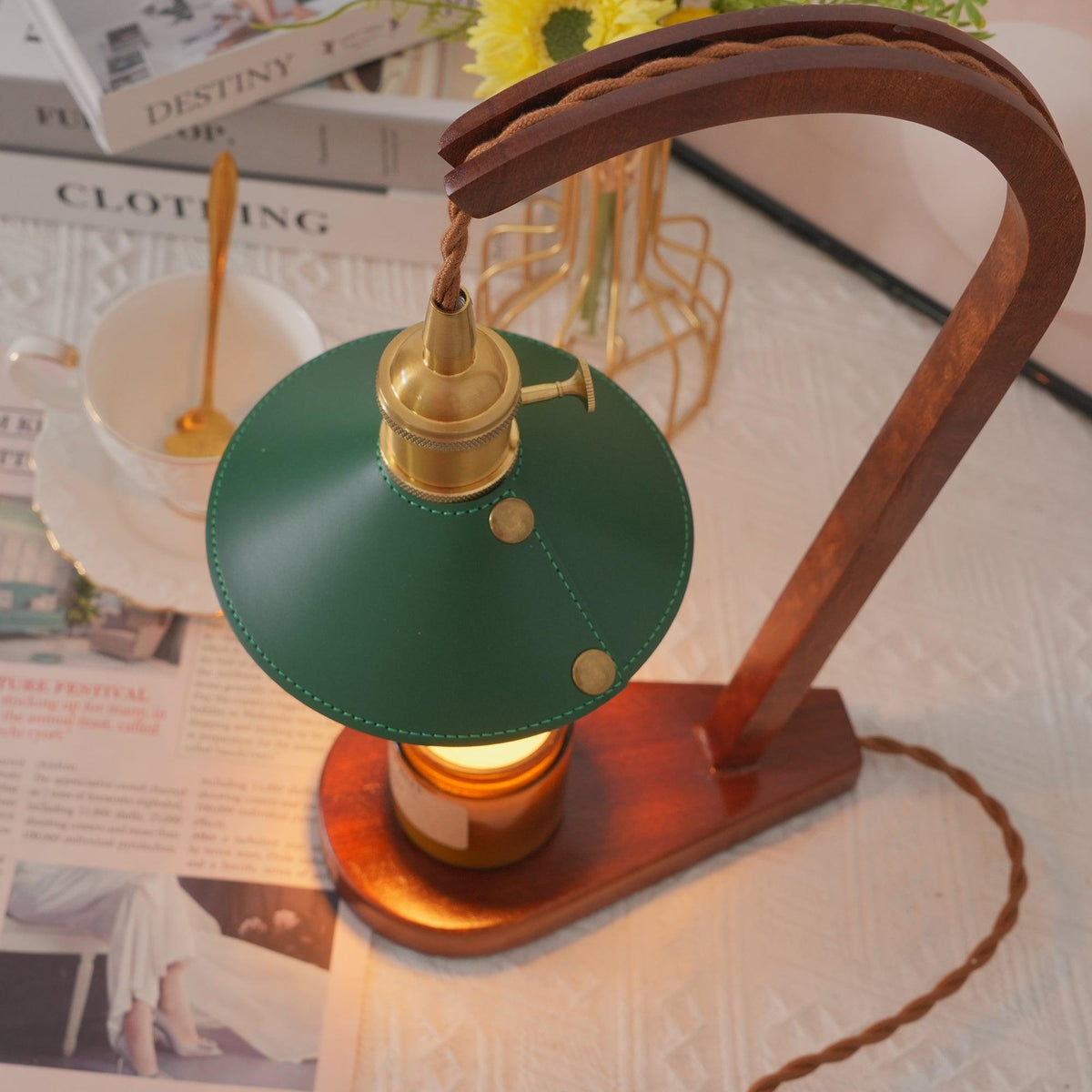 Diosa Table Lamp - view 3