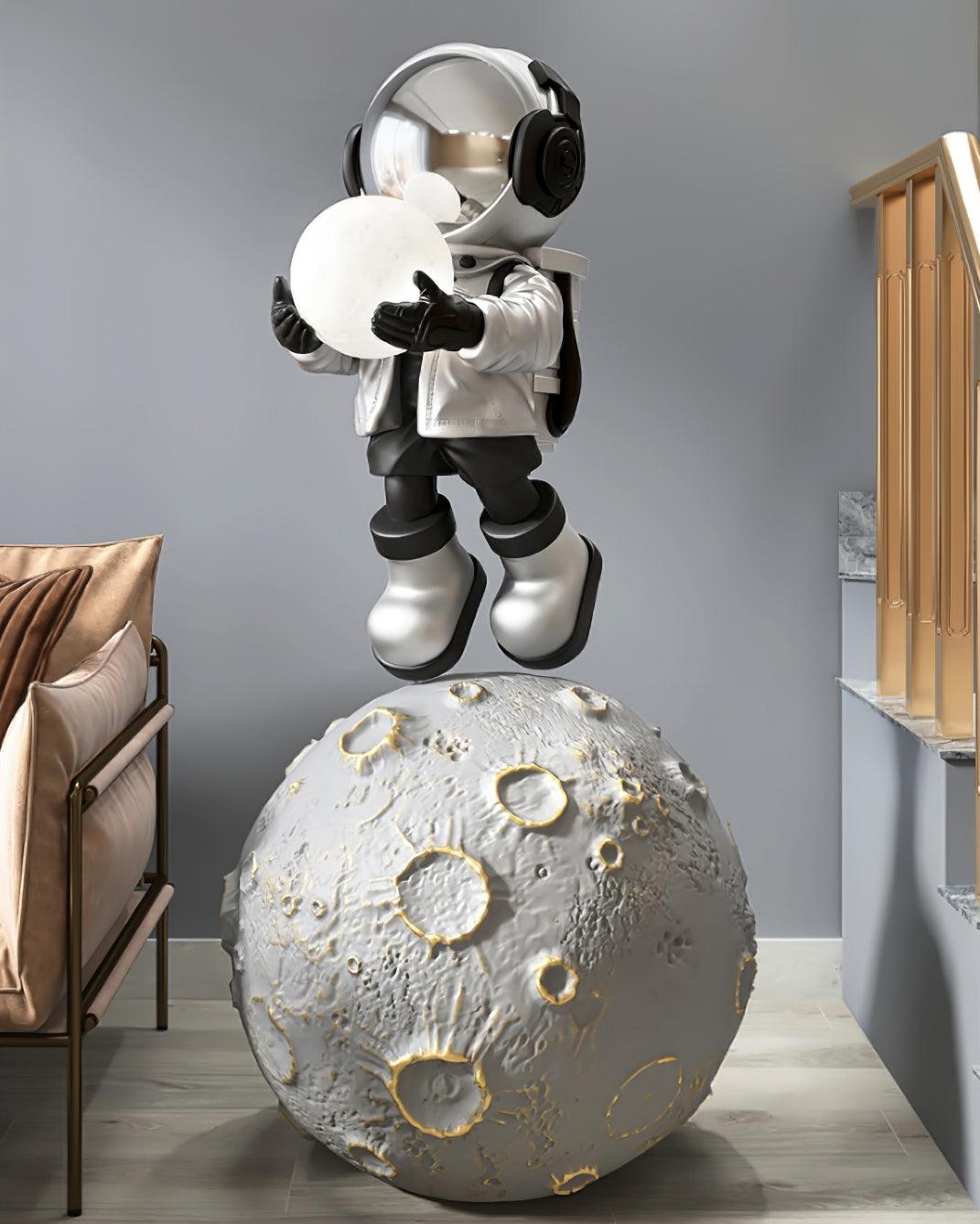 Diver Astronaut Built-in Battery Floor Lamp - view 3