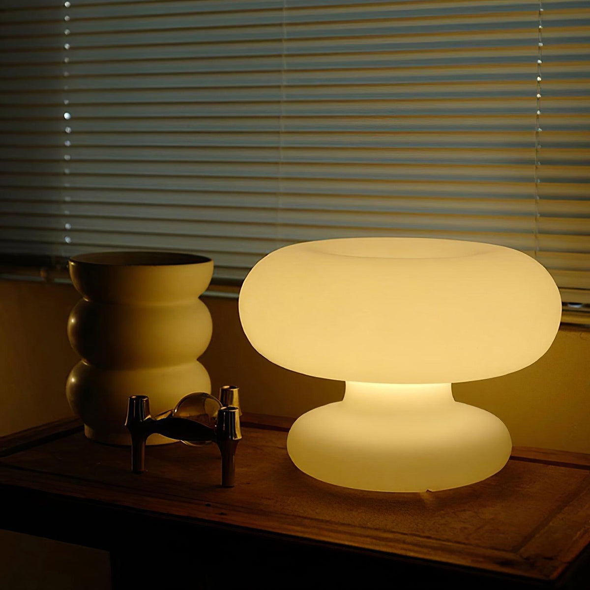 Donut Table Lamp - view 6
