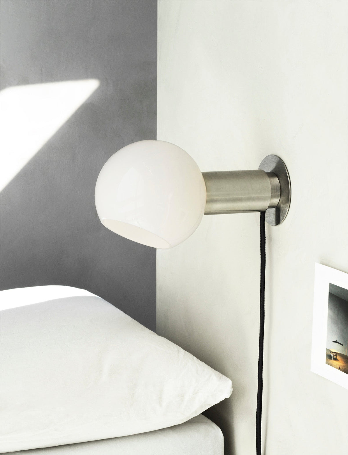 Donya Sphere Wall Lamp - view 4