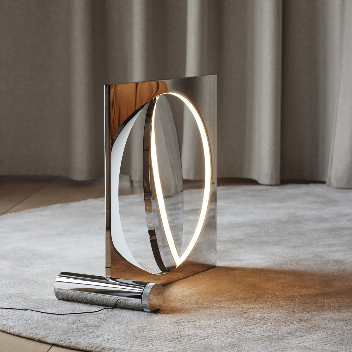 Eclipse Mirror Table Lamp