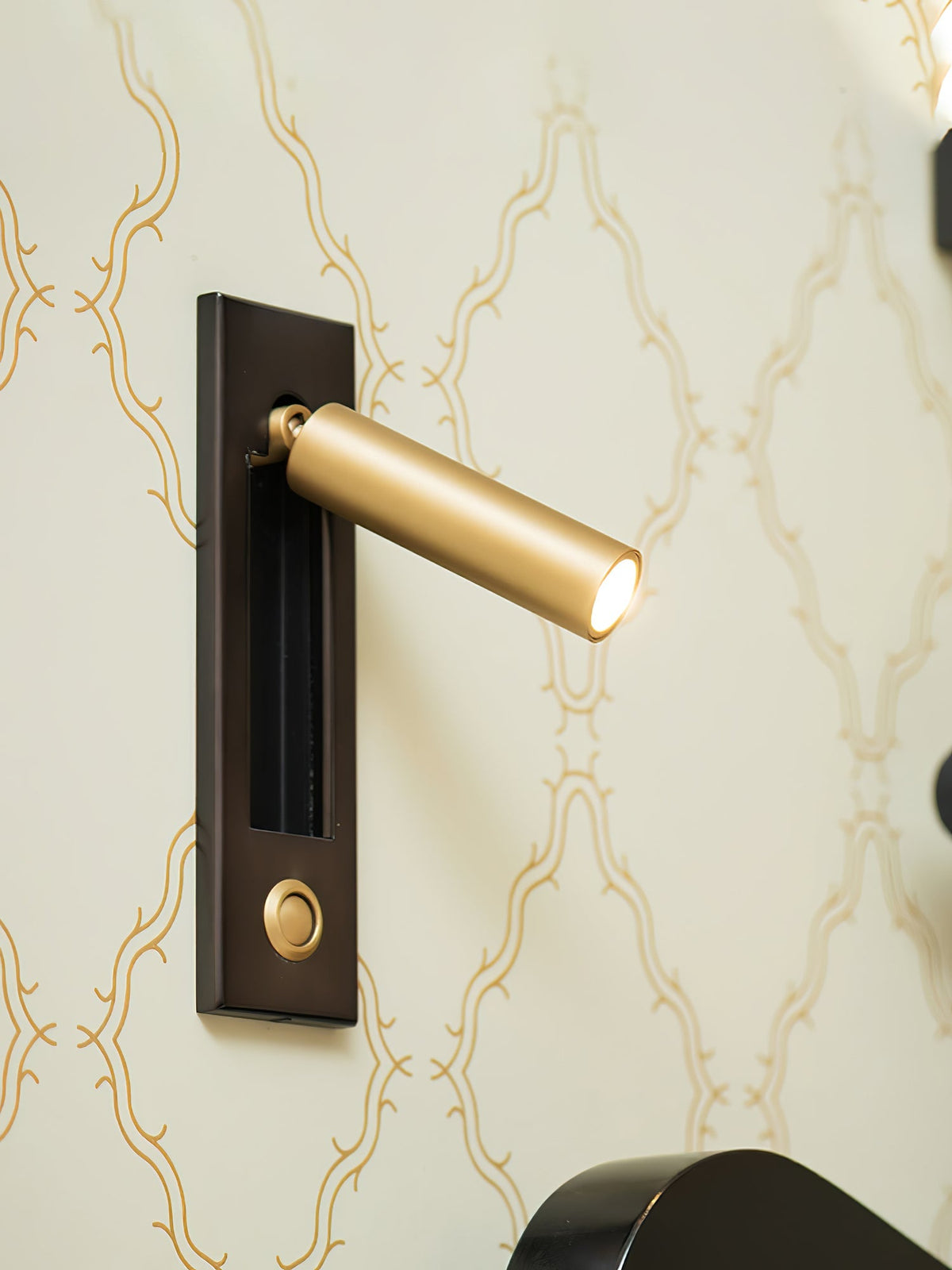 Embedded Bedside Plug-in Sconce