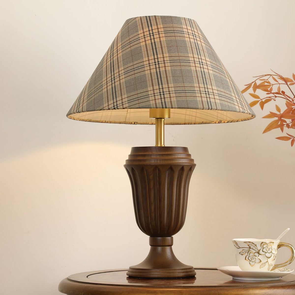 Evelyn Table Lamp - view 3