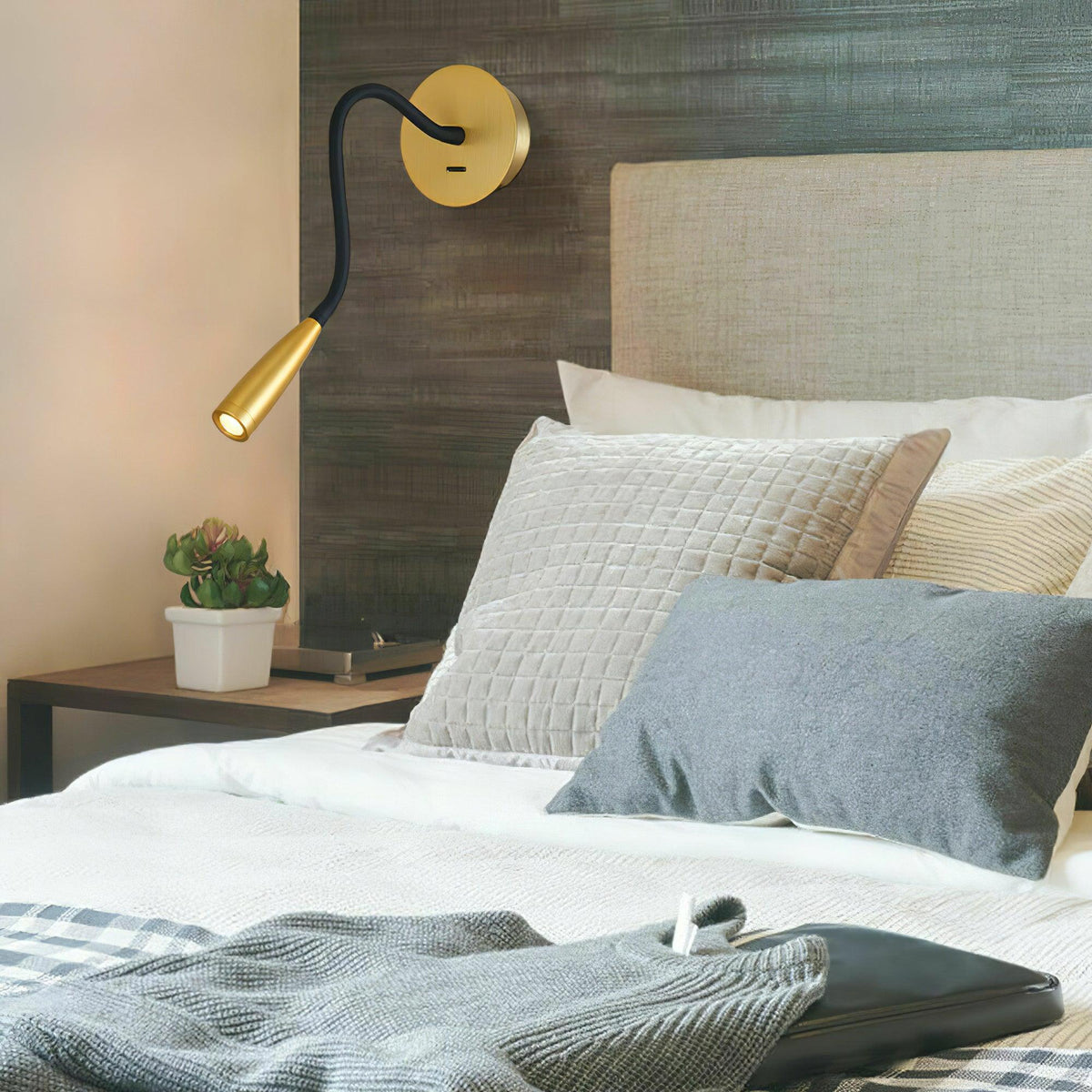 Flexi Hose Plug-in Wall Light - view 9
