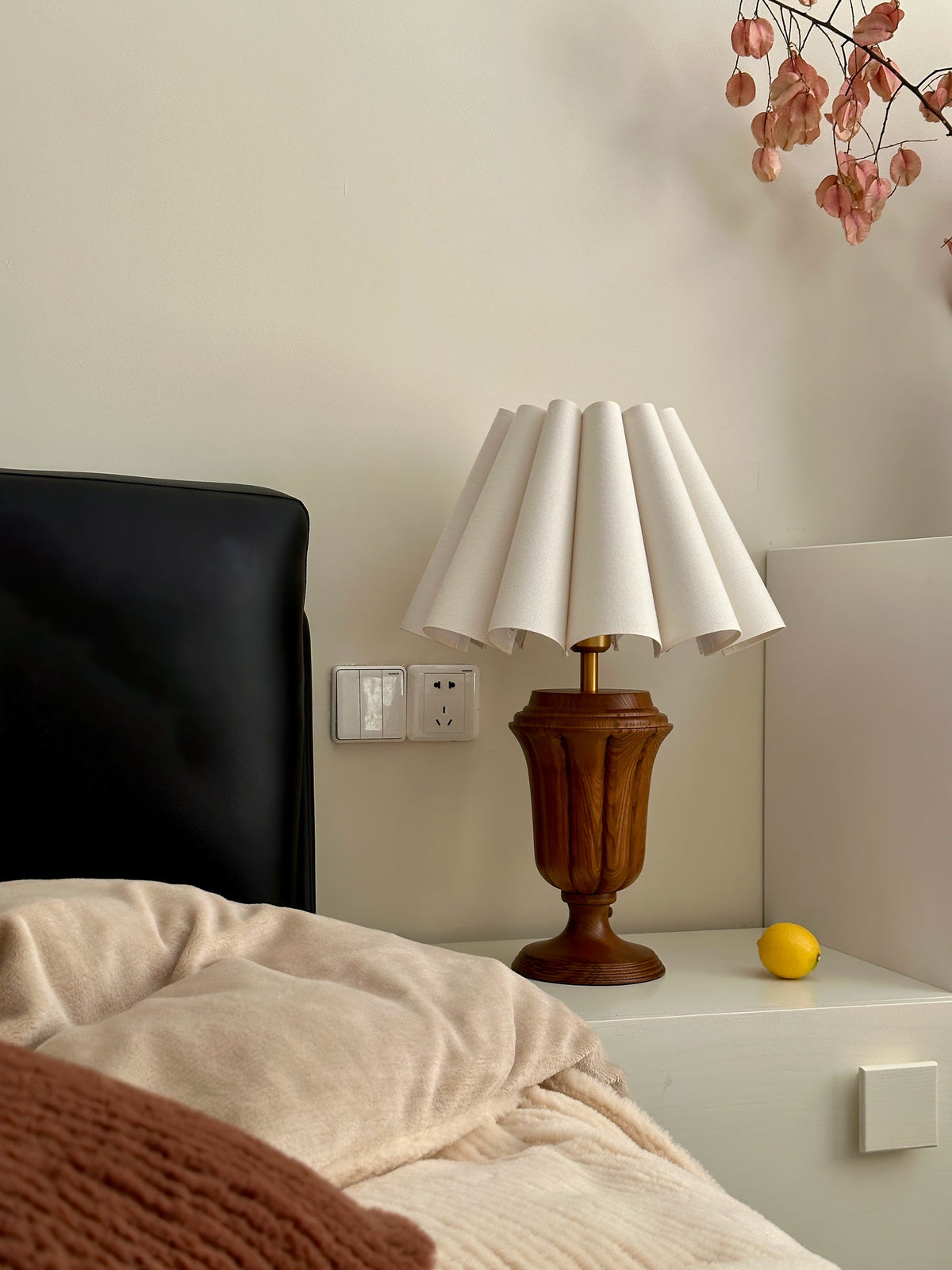 Florence Tulip Table Lamp - view 12