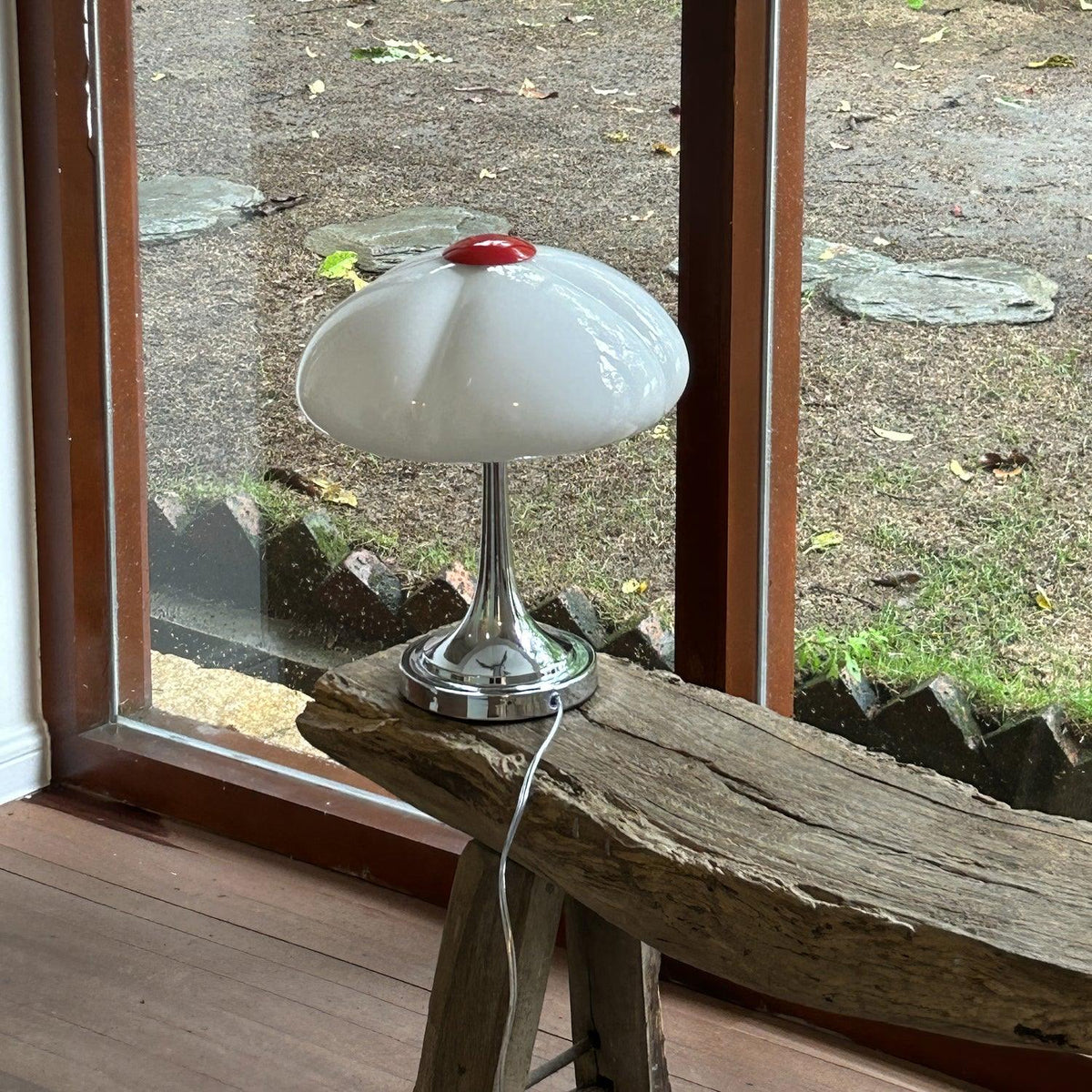 Flower Petal Table Lamp - view 10