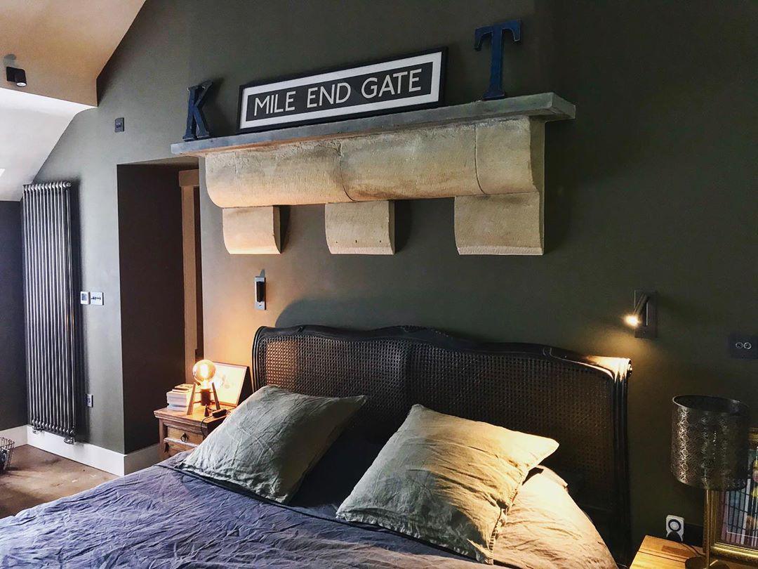 Folded Back Bedside Wall Lamp - view 17