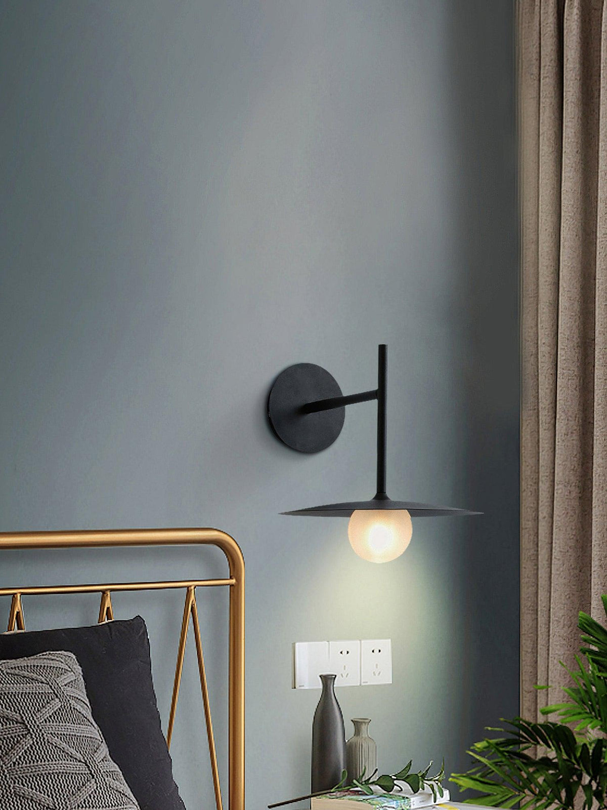 Gea Iron Wall Lamp - view 12