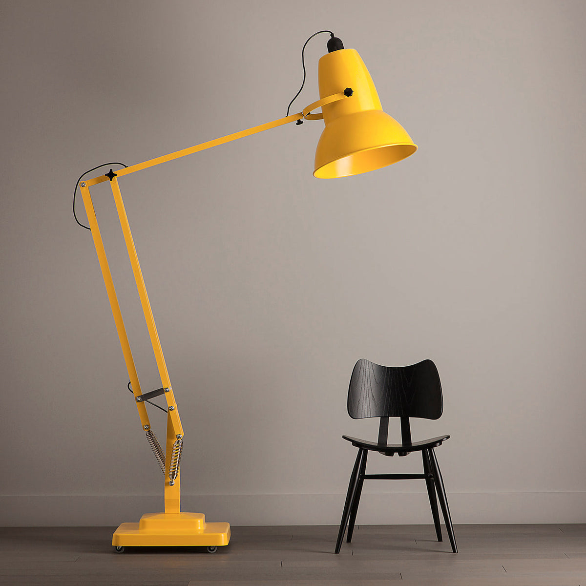 Giant Floor Lamp - view 38