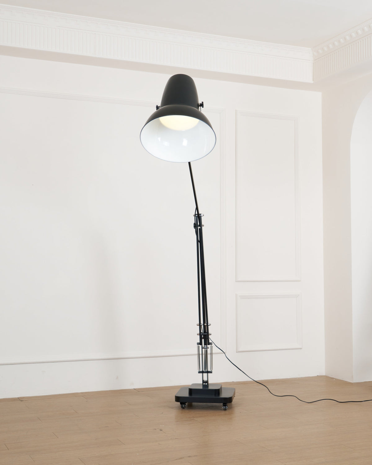 Giant Floor Lamp - view 27