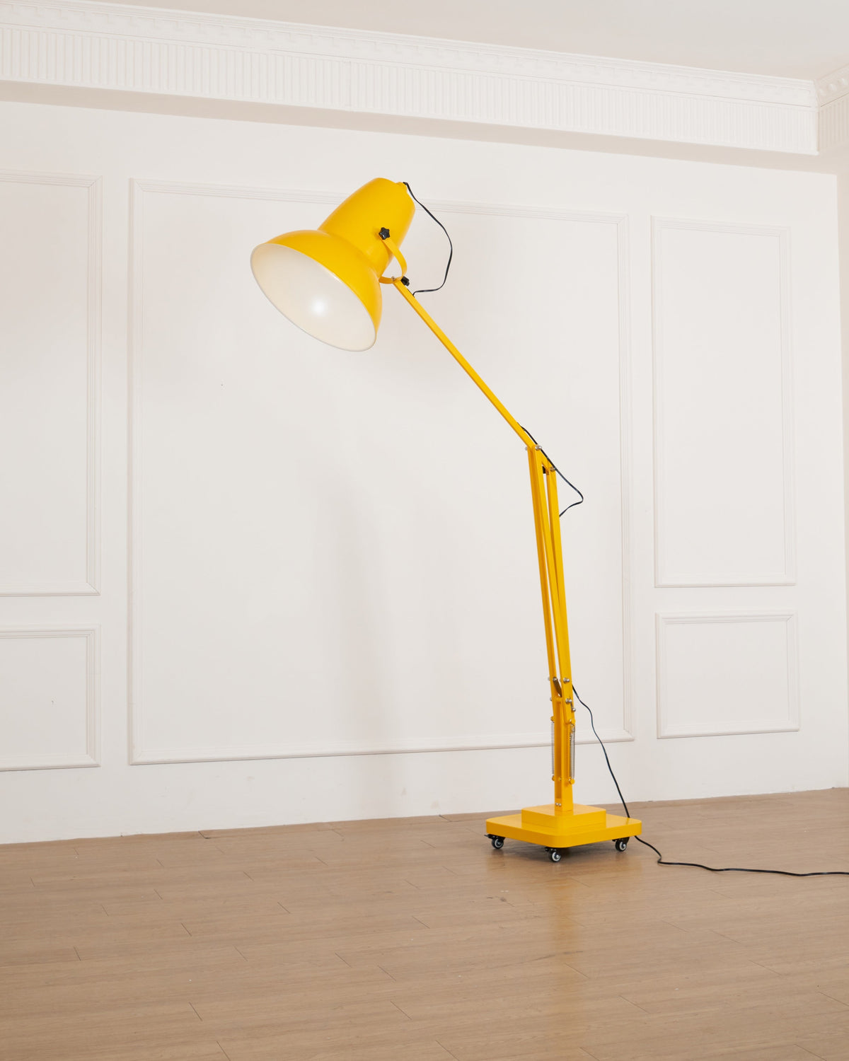 Giant Floor Lamp - view 29