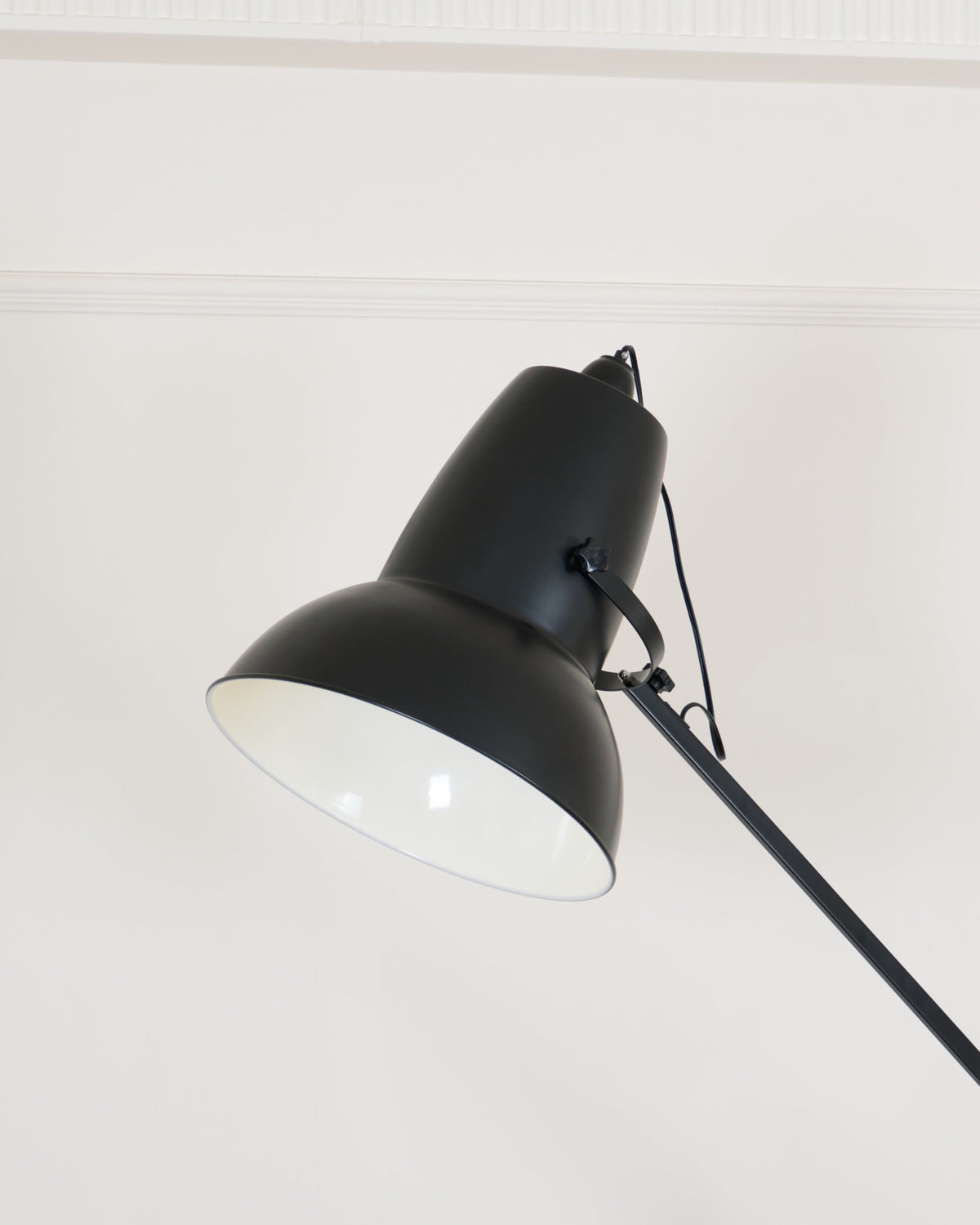 Giant Floor Lamp - view 46