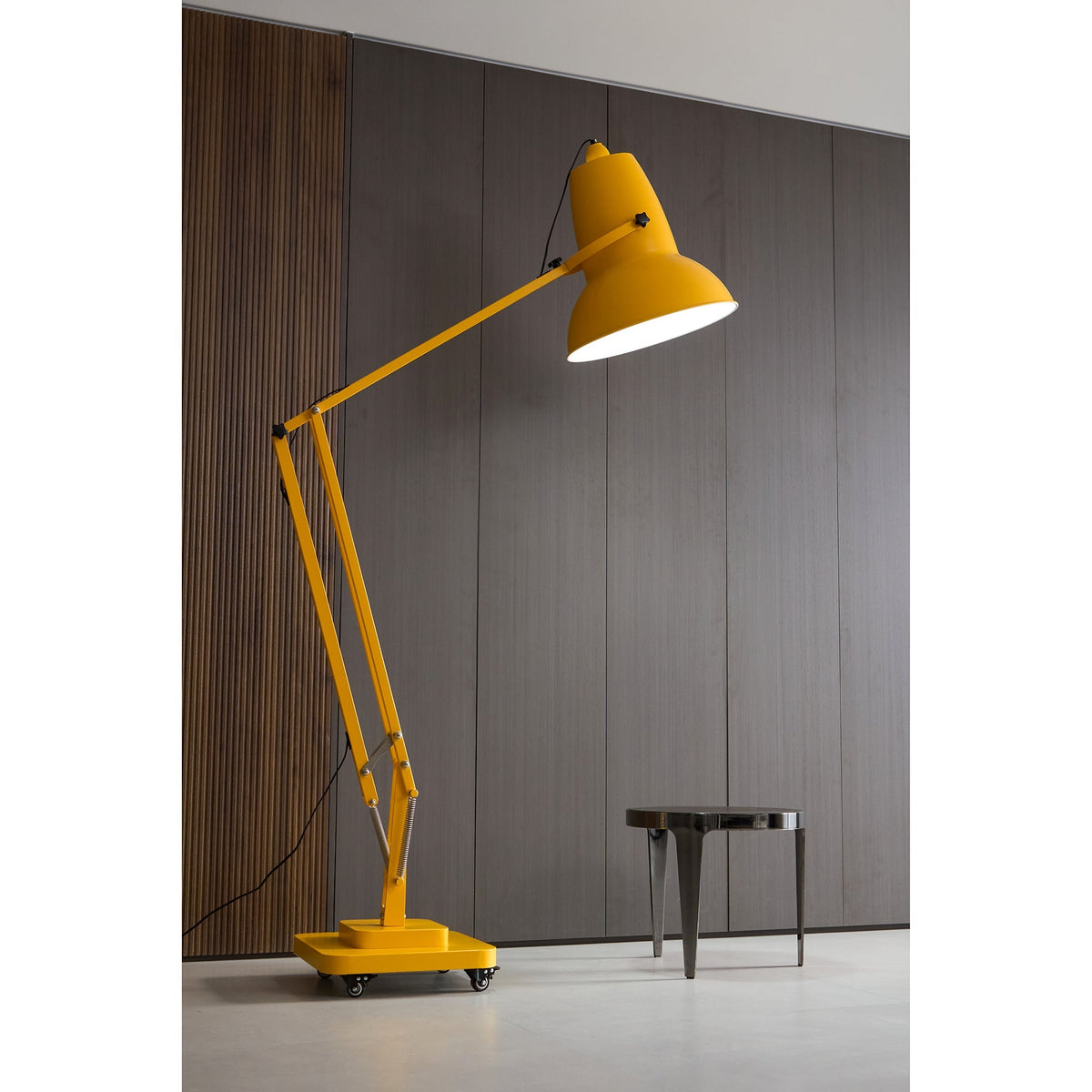 Giant Floor Lamp - view 21