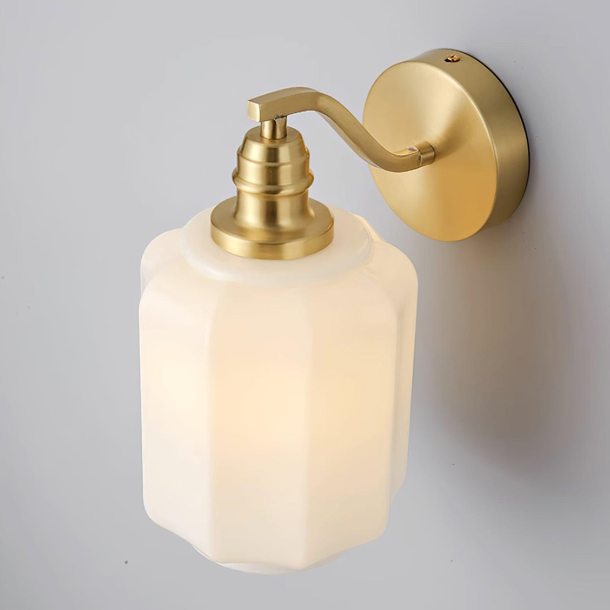 Henry Wall Lamp
