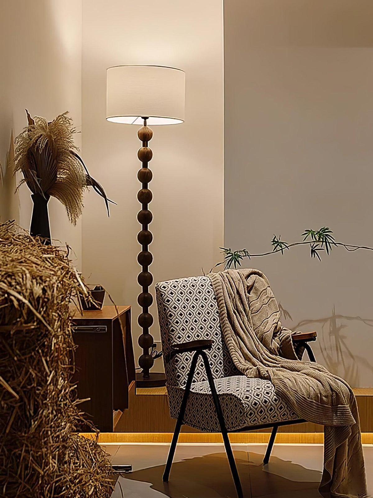 Hugo Barbell Floor Lamp - view 7