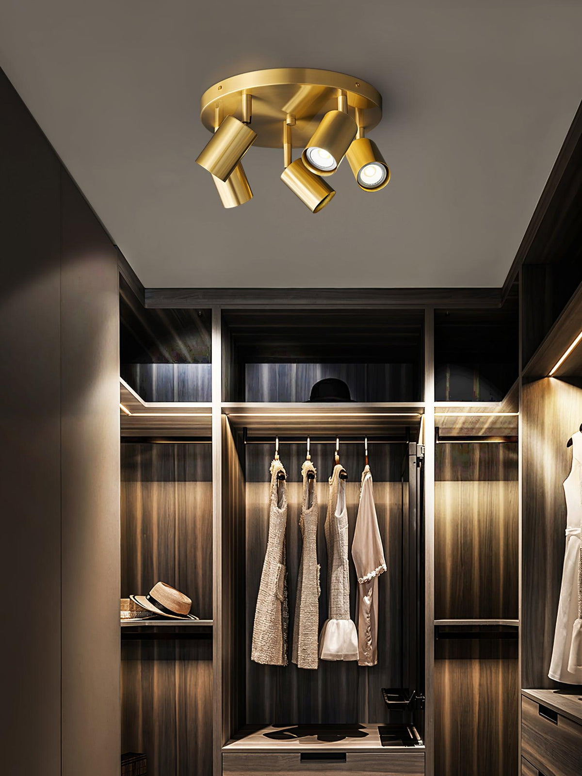 Hugo Hotspot Ceiling Light
